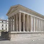 Mazet Avec * Nimes