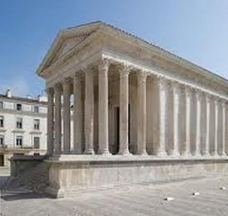 Mazet Avec * Nîmes
